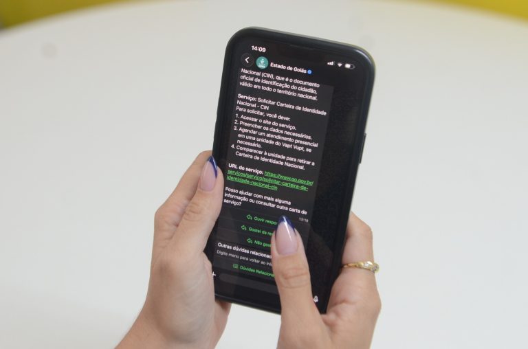 Governo de Goiás disponibiliza renovação da CNH e segunda via da Carteira de Identidade Nacional pelo WhatsApp 