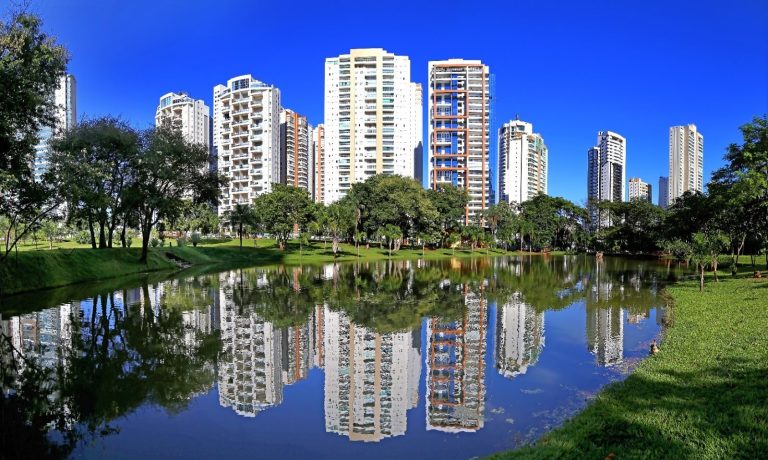 Pesquisa aponta que EUA e Argentina lideram presença de turistas estrangeiros em Goiânia
