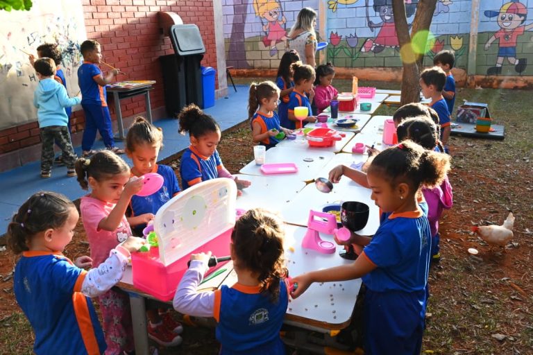Servidores da Educação de Goiânia terão ganho de até 19,18% até 2030