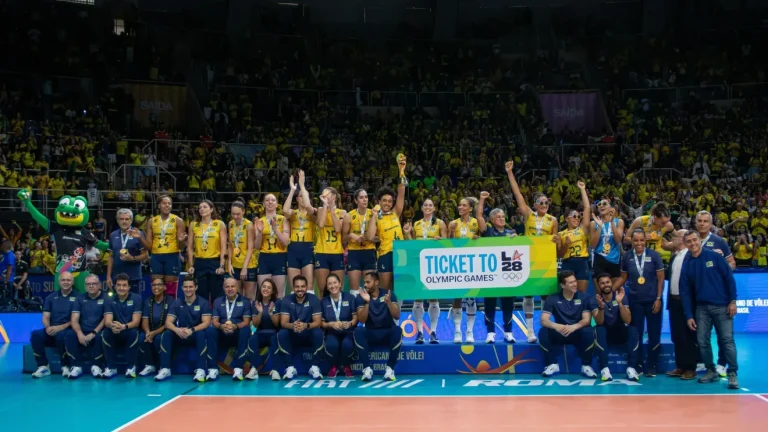 Brasil vence Argentina, conquista Sul-Americano de Vôlei e garante vaga nas Olimpíadas de Los Angeles 2028